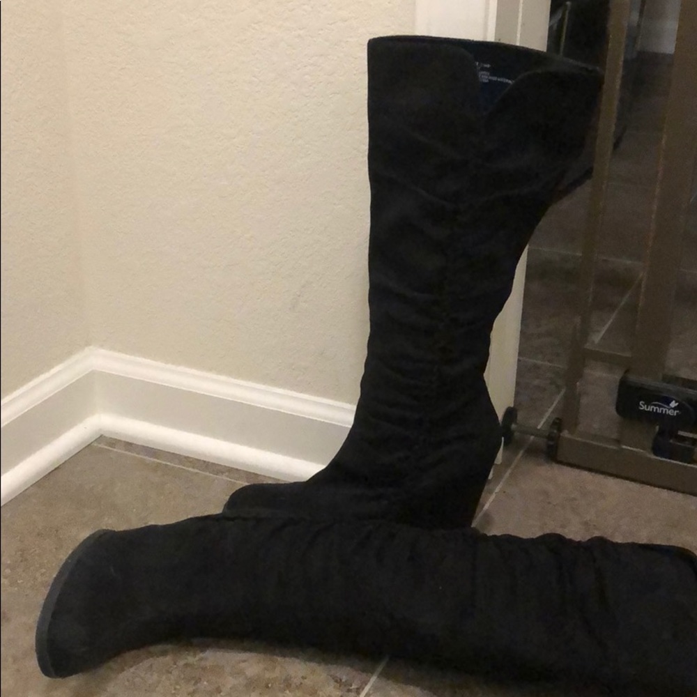 Black suede boots